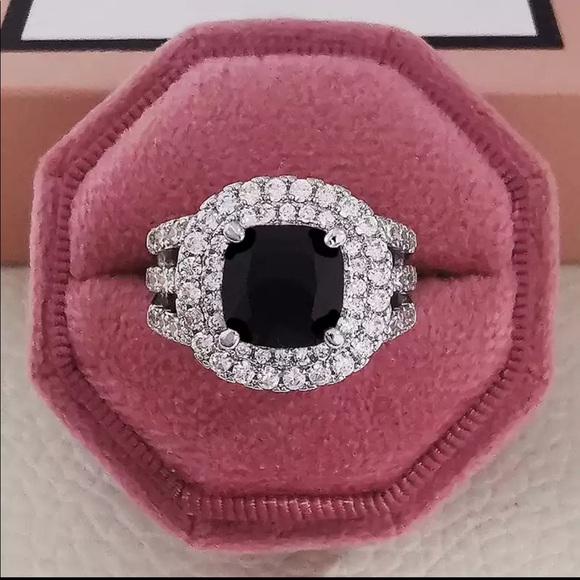 New Luxury 925 Silver Beautiful Sapphire Ring - Picture 2 of 3